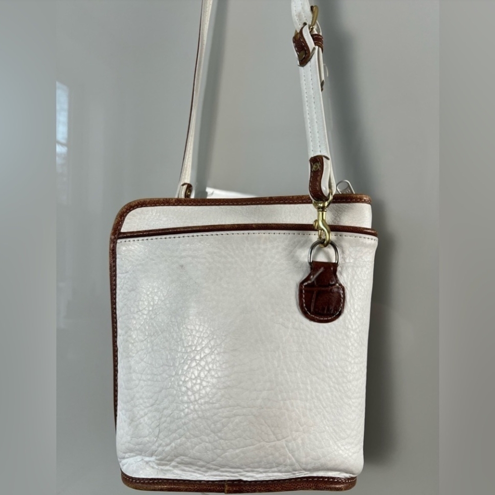 American Exec Brown&White Croc Embossed Leather Adjustable Crossbody Bag - Picture 4 of 11